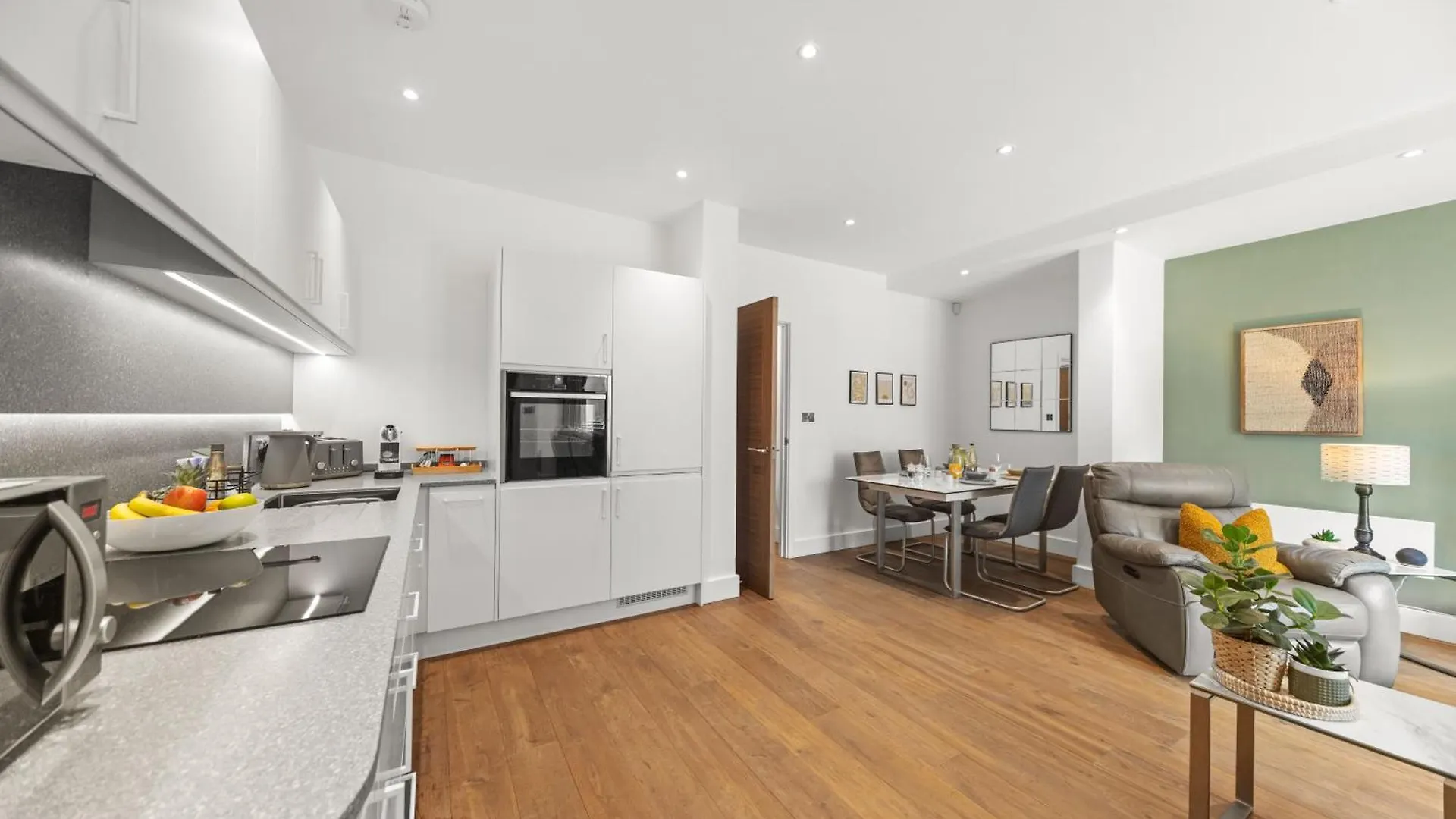 Springfield Fourteen Harrogate Apartment